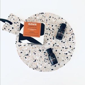 ELEVATE 2 essential oils